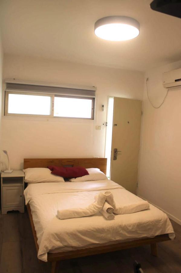 Zimmer Ba'Ir Kefar Sava Exterior foto